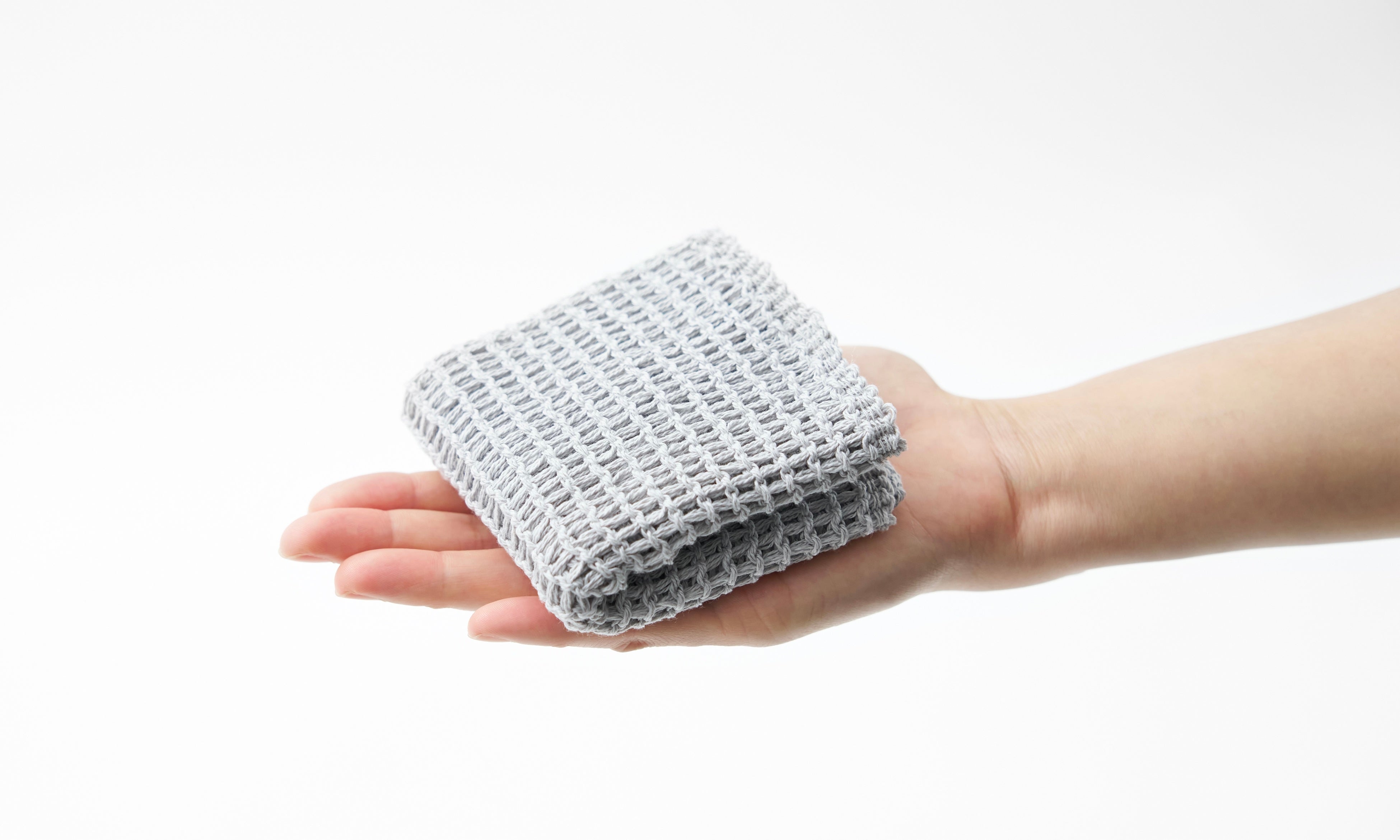 3回たたむと握りやすく