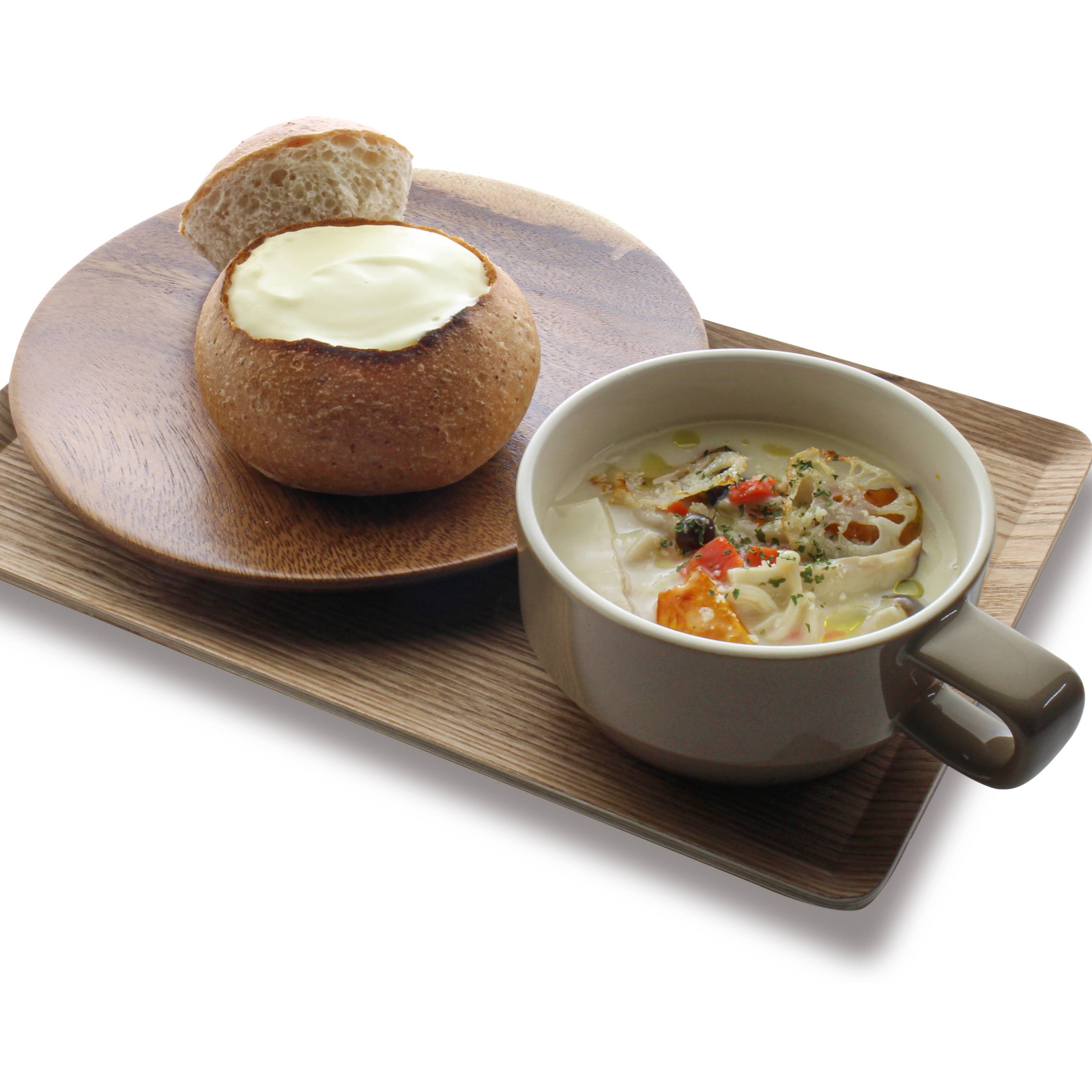 きのこのクリームスープとkoroパンデュのセット