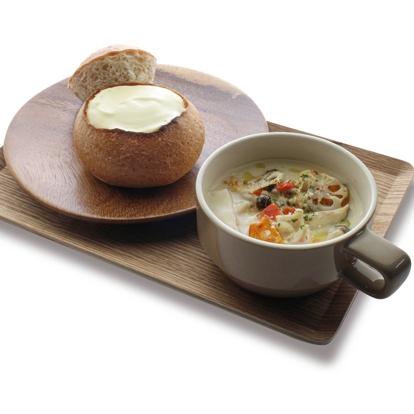 きのこのクリームスープとkoroパンデュのセット