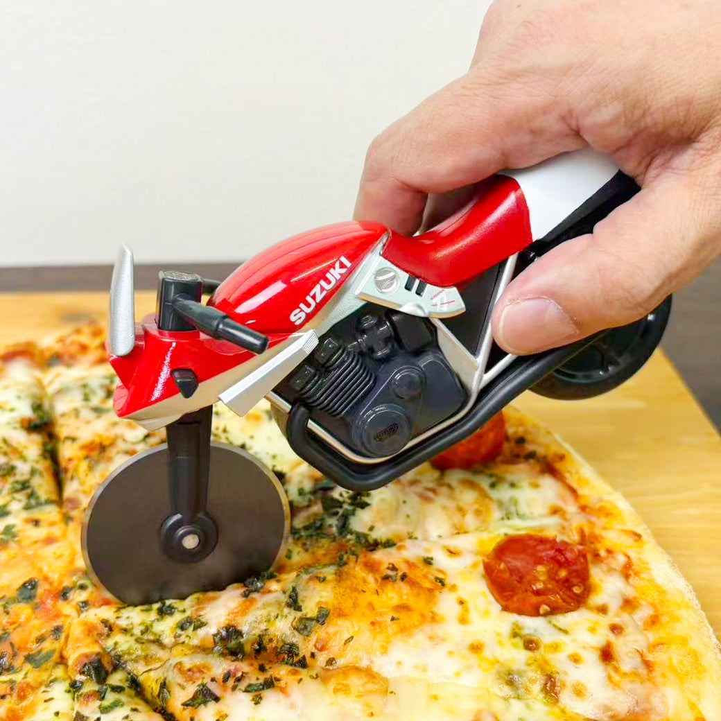 SUZUKI KATANA型 「ピザカッターナ」1000個限定・レッド 、一般販売