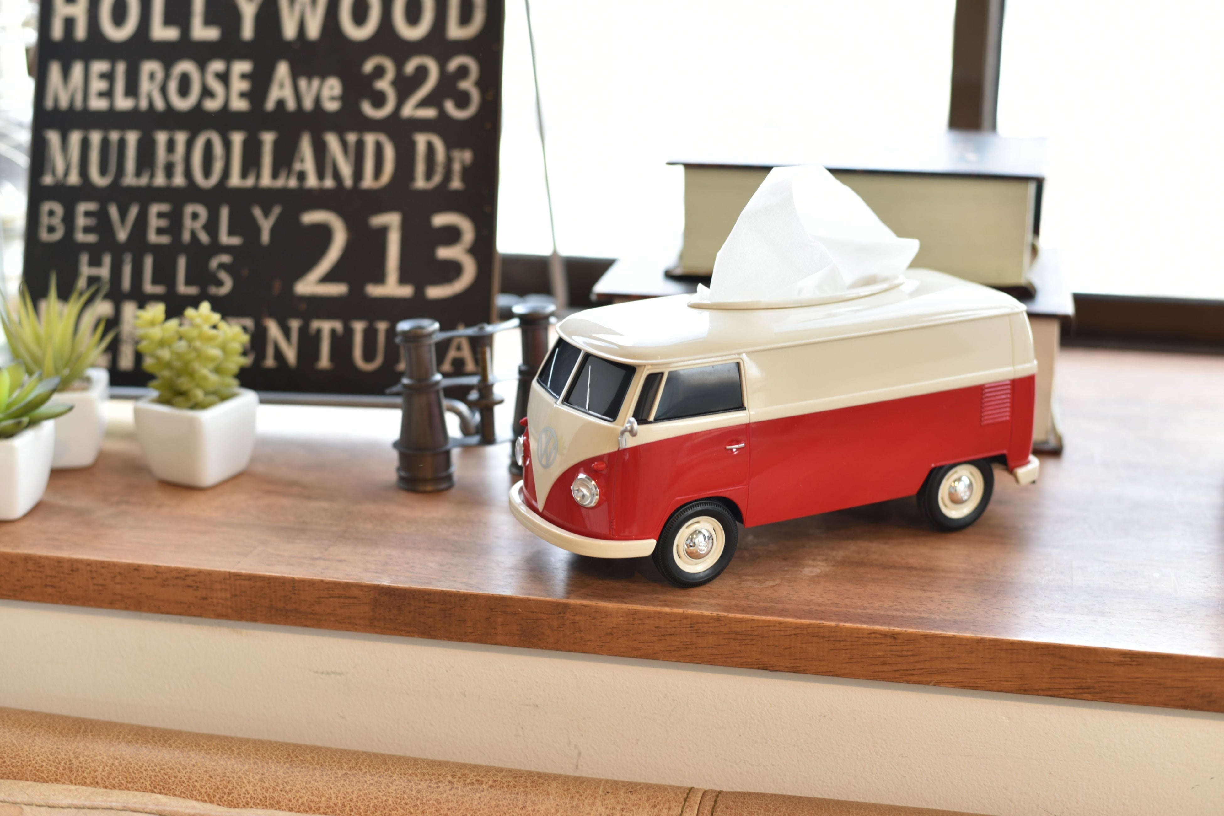 ★ VOLKSWAGEN1/24・ALPHARD 白色ケースパッキング mqdefault.jpg