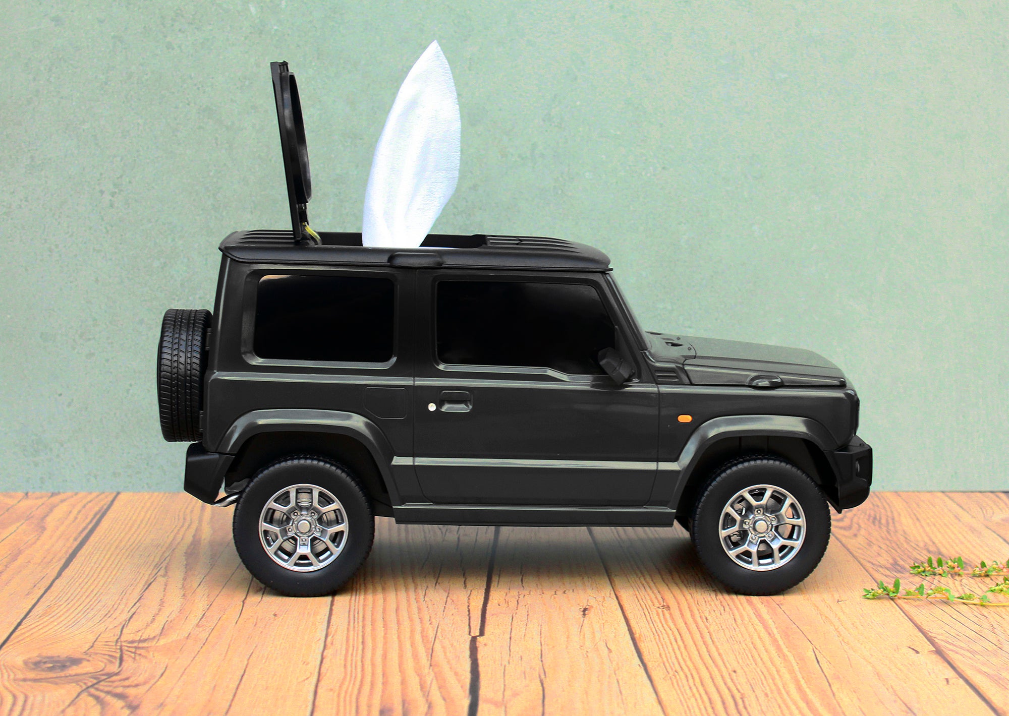 ウェットティッシュケース『JIMNY』に新色「ブラック」予約開始