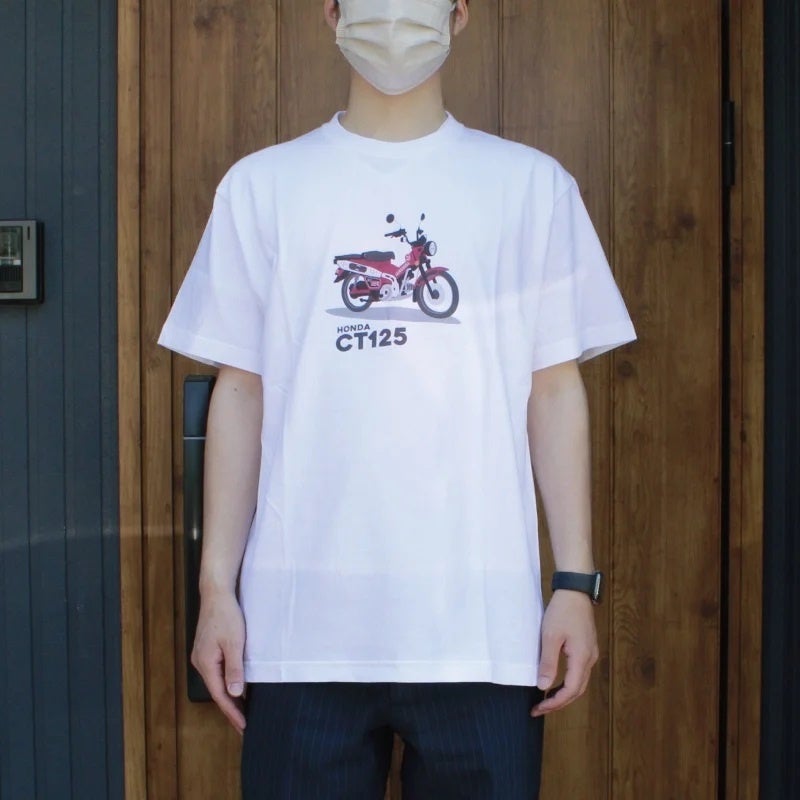 成田空港に「ハンターカブ」Tシャツが登場 | 株式会社フェイスの
