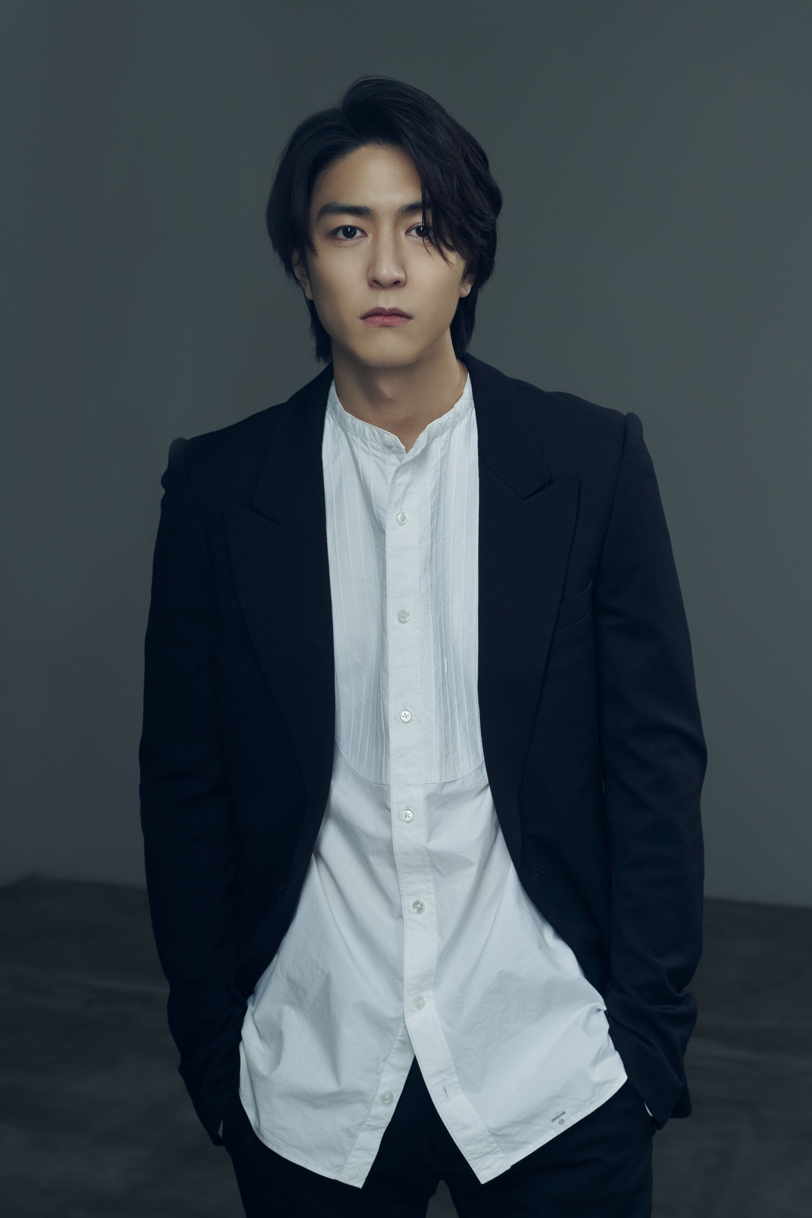 【大型配送タイプ】稲葉友さん掲載ページ（ポスターサイズ） 稲葉友“初”のドレッドヘアで挑む新キャラクター『しずかちゃんと