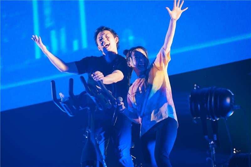 FEELCYCLE LIVE『LUSTER 2024』が幕張メッセで大成功!津軽三味線の吉田兄弟も出演、特別な体験とエンターテイメントを提供 FEELCYCLE LIVE『LUSTER 2024』が幕張メッセで大成功!津軽三味線の吉田兄弟も出演、特別な体験とエンターテイメントを提供