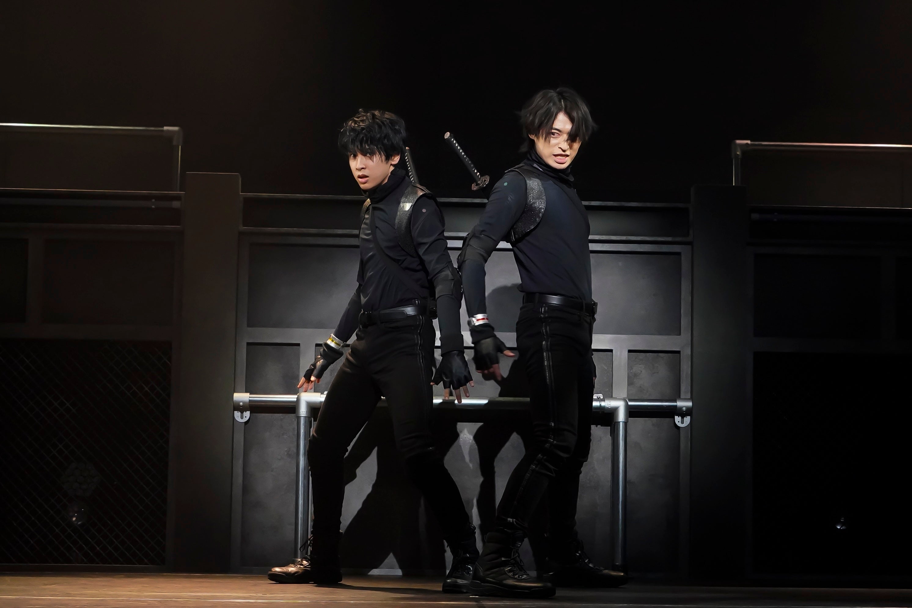 左から設楽銀河、高本学