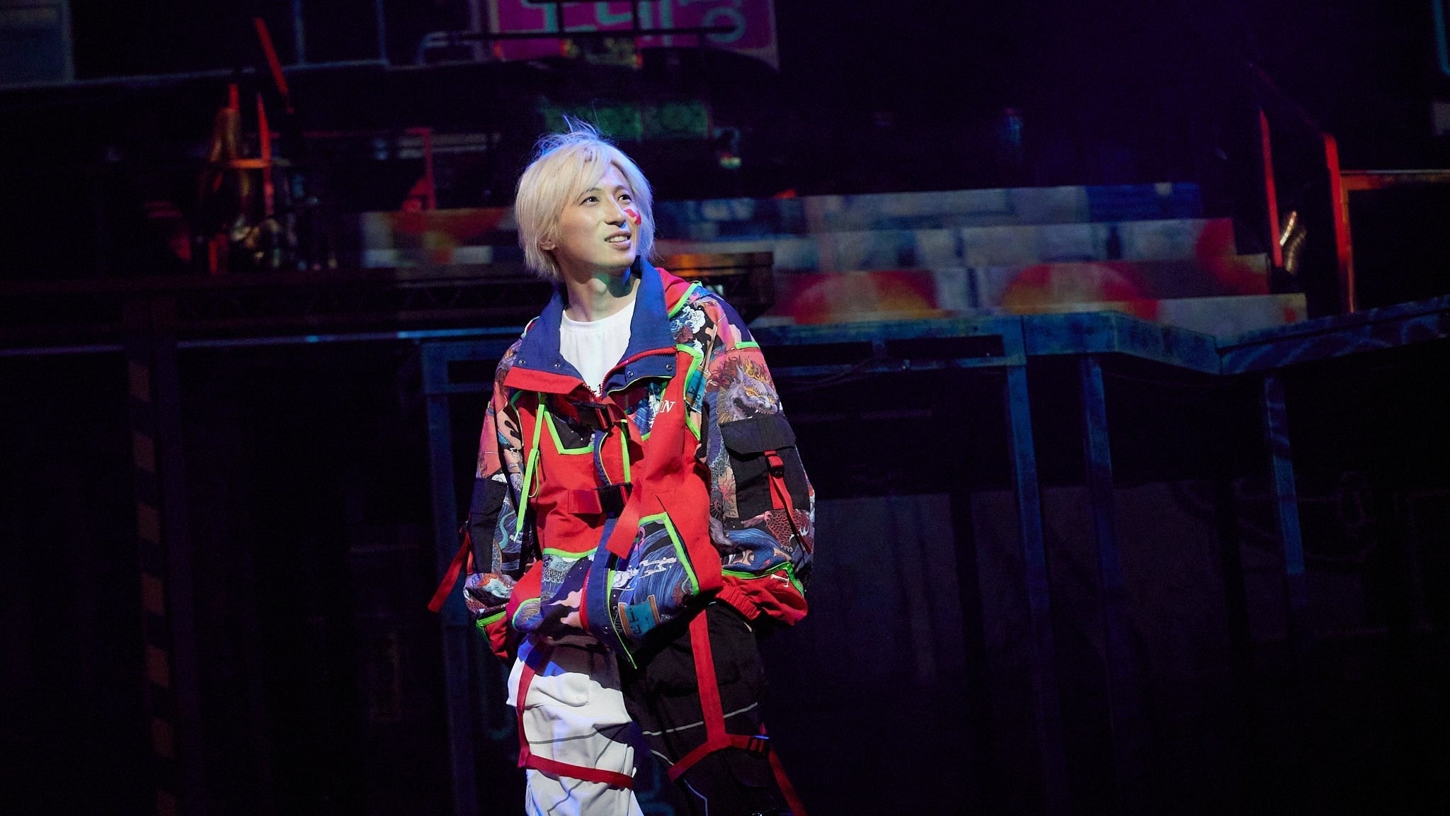 ©飯野高拓・角田大樹