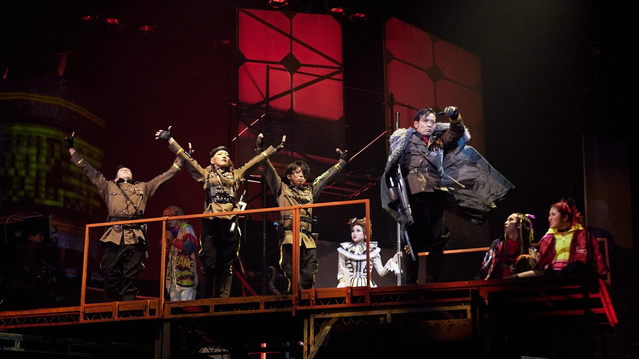 ©飯野高拓・角田大樹