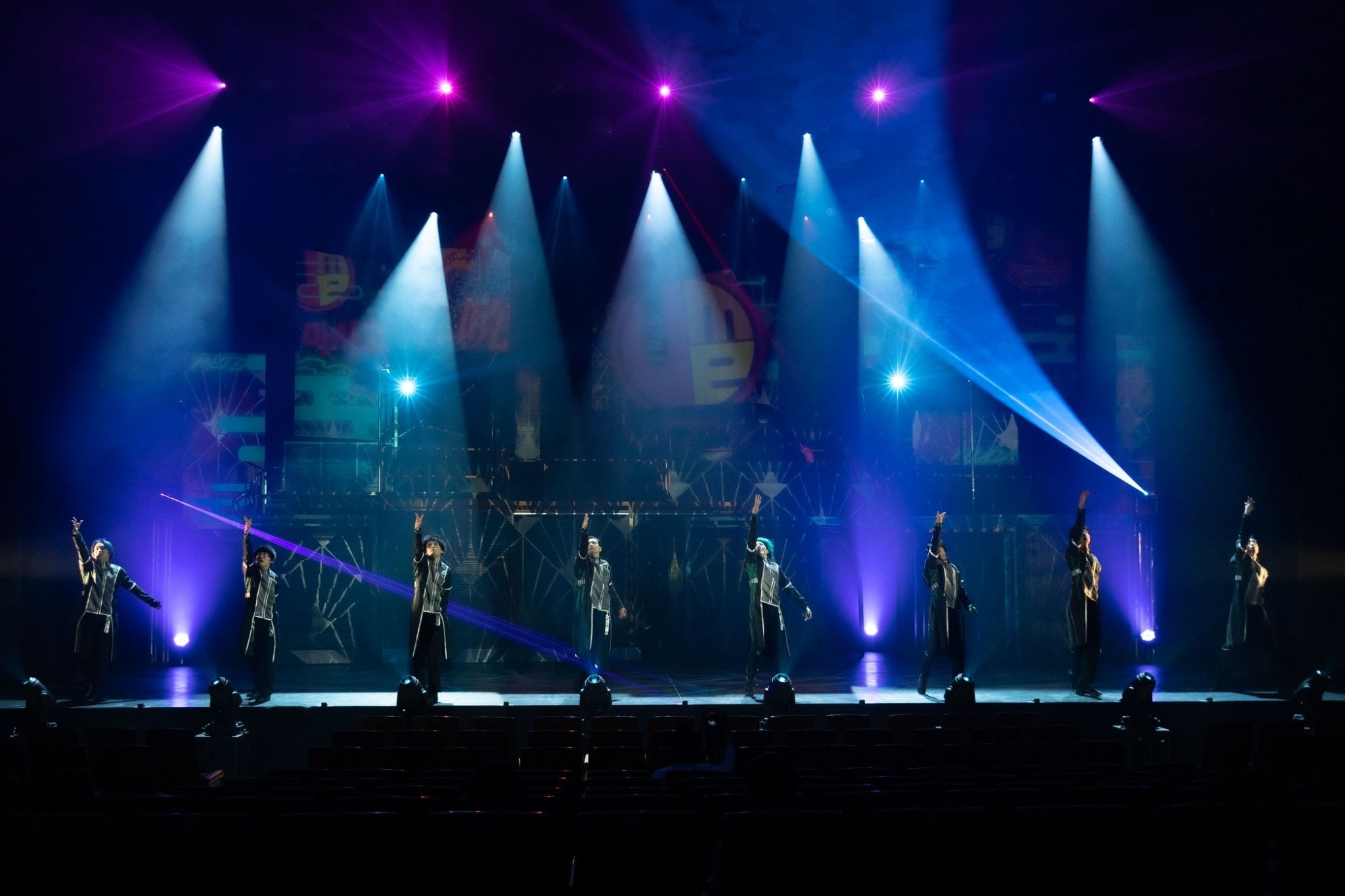 ©飯野高拓・角田大樹