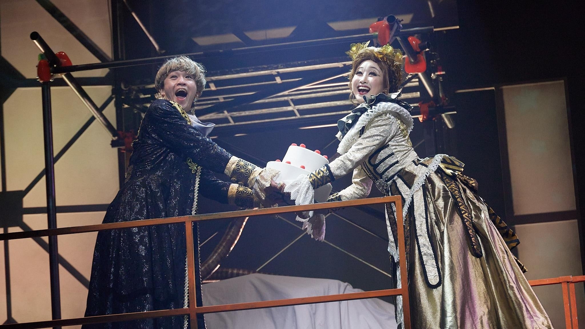 ©飯野高拓・角田大樹