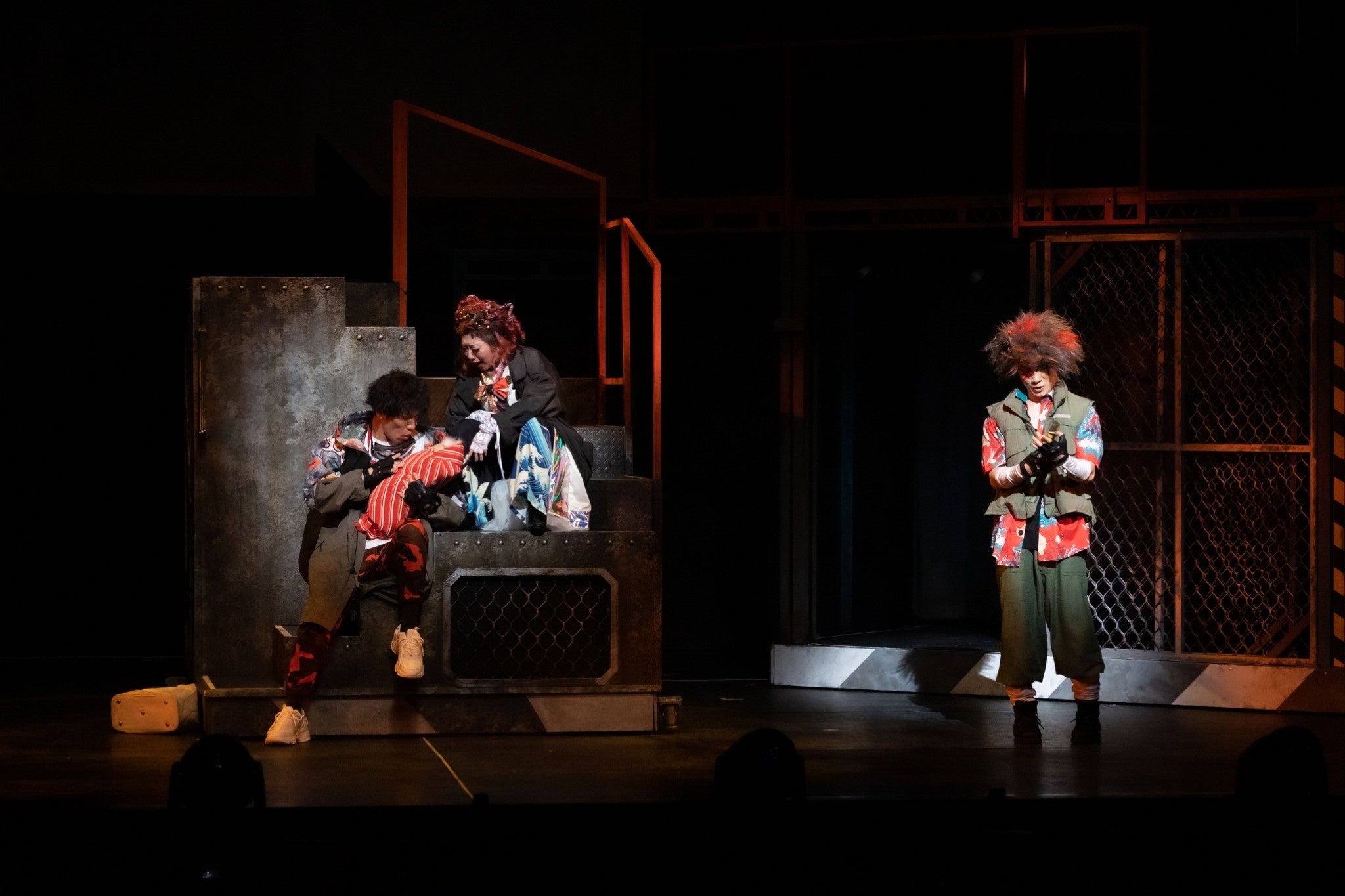 ©飯野高拓・角田大樹