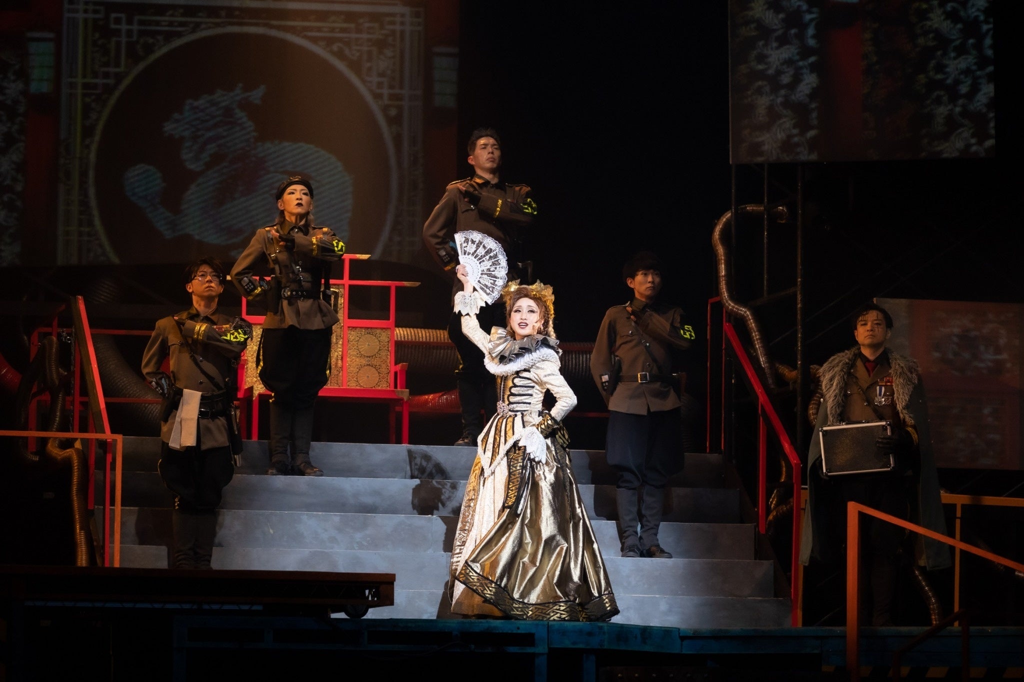 ©飯野高拓・角田大樹