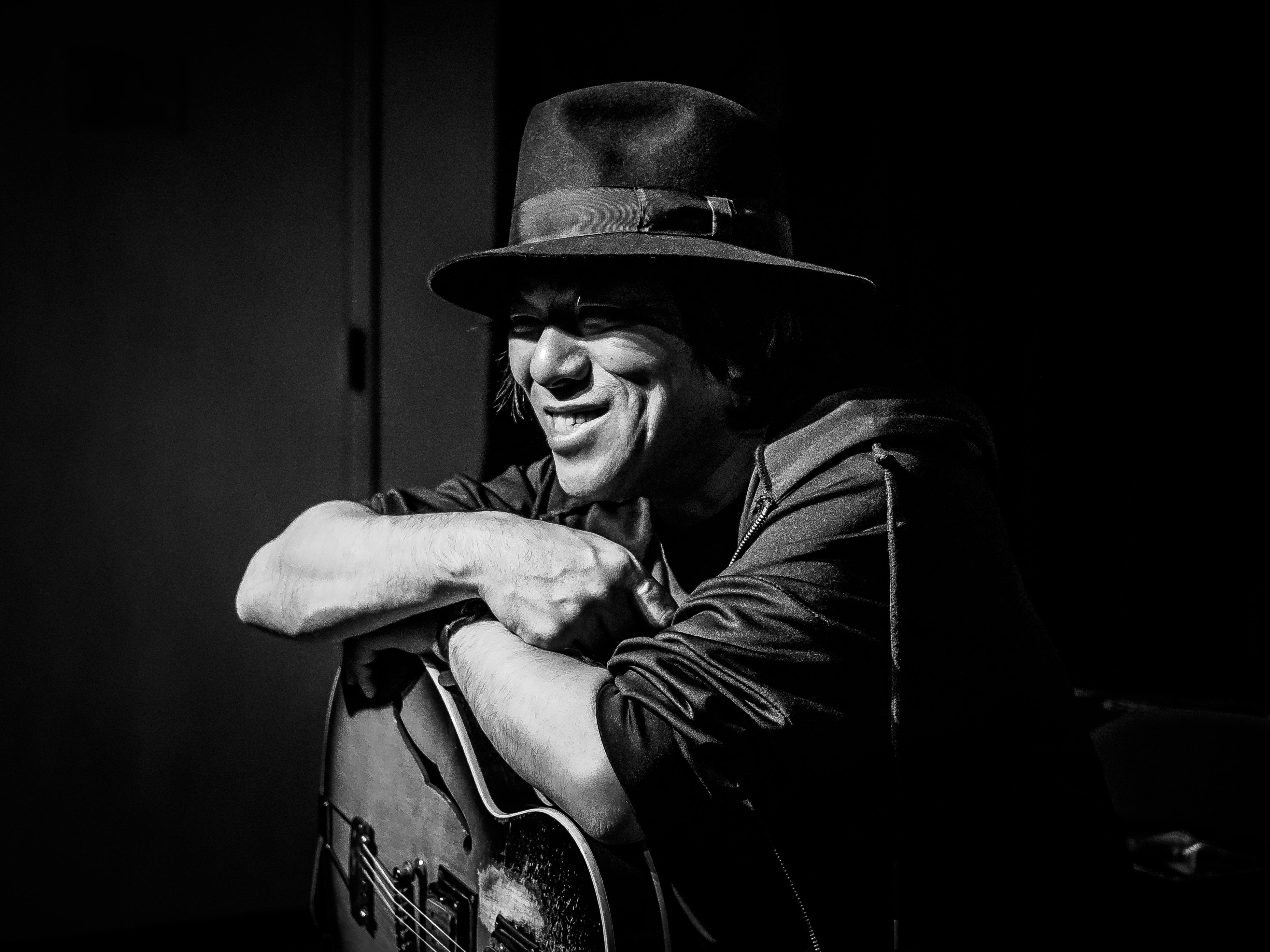 大友良英　by_Peter_Gannushkin