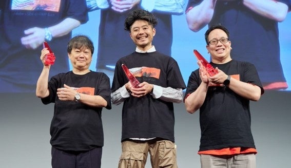 左から パナソニック コネクト 関口 昭如 様、ソニー損害保険 筒井 康晴 様、ディップ&nbsp; 山下 ロルミス 様