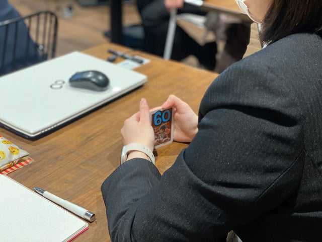 若手中途入社者の不安解消に成功!会話型ボードゲーム『ito』で満足度向上、従業員交流も促進 若手中途入社者の不安解消に成功!会話型ボードゲーム『ito』で満足度向上、従業員交流も促進