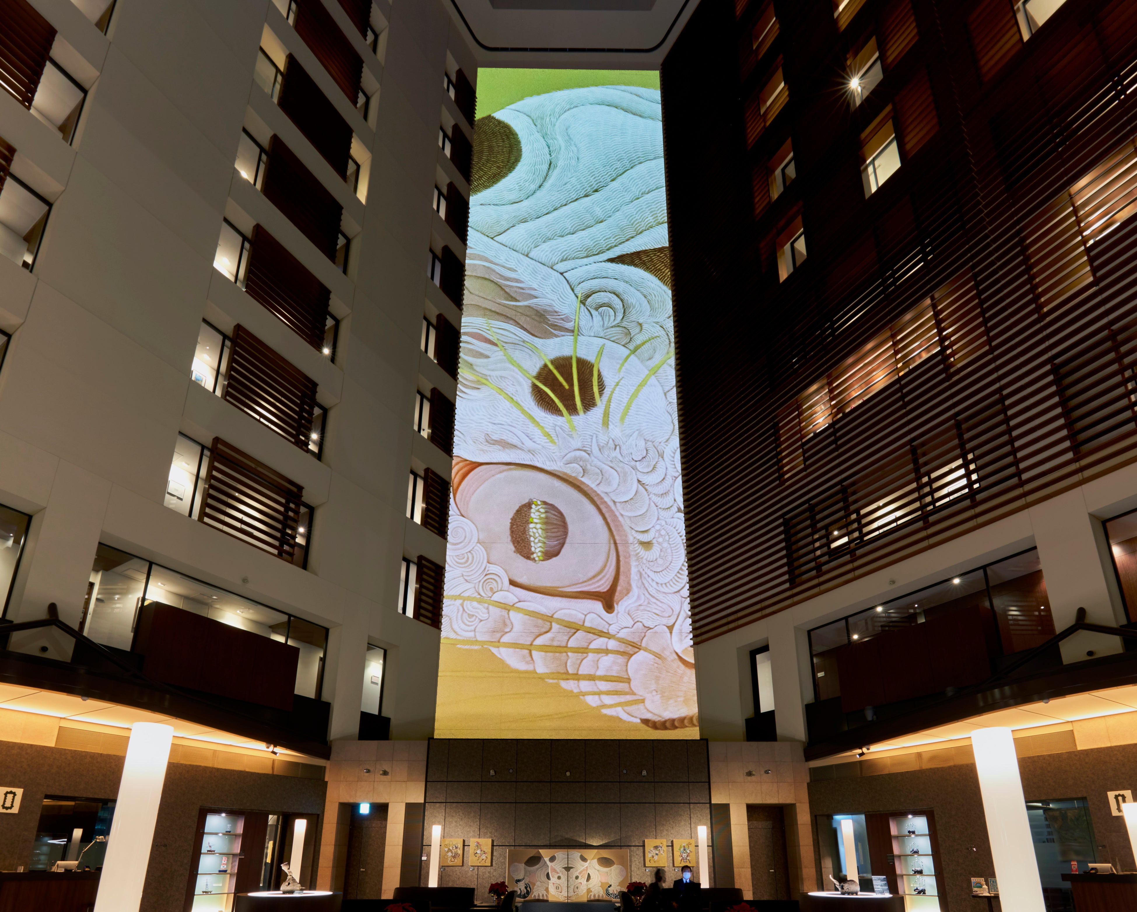 25階アトリウムのプロジェクションマッピング（2021年冬）