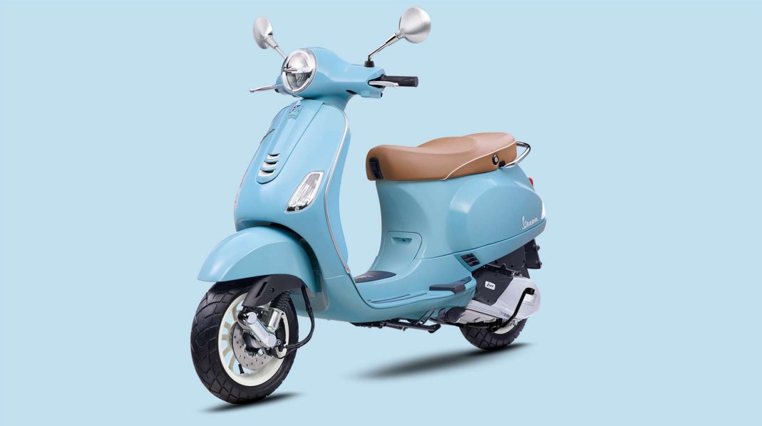 時代を超越してミニマルでクラシックな DNA を受け継ぐ ベスパ LX 125 時代を超越してミニマルでクラシックな DNA を受け継ぐ ベスパ LX 125