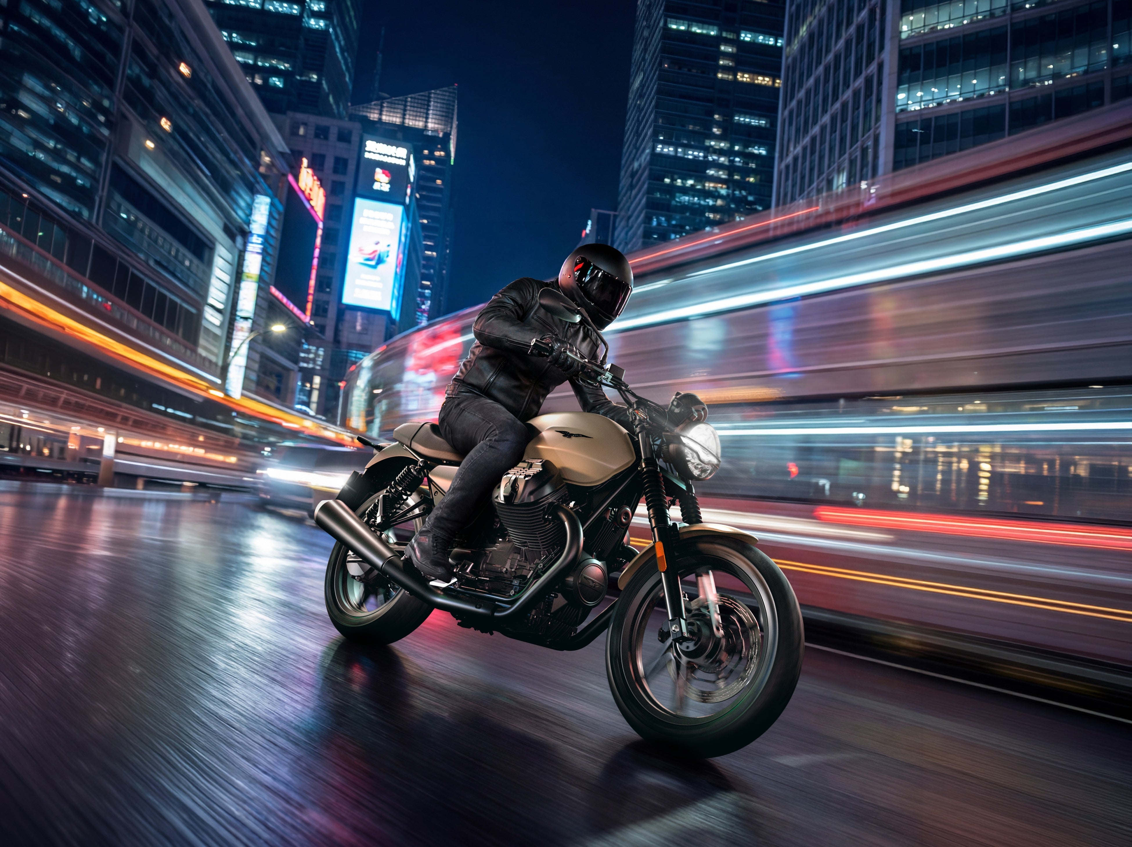 モト・グッツィONE WISH, TWO WHEELSキャンペーンを実施