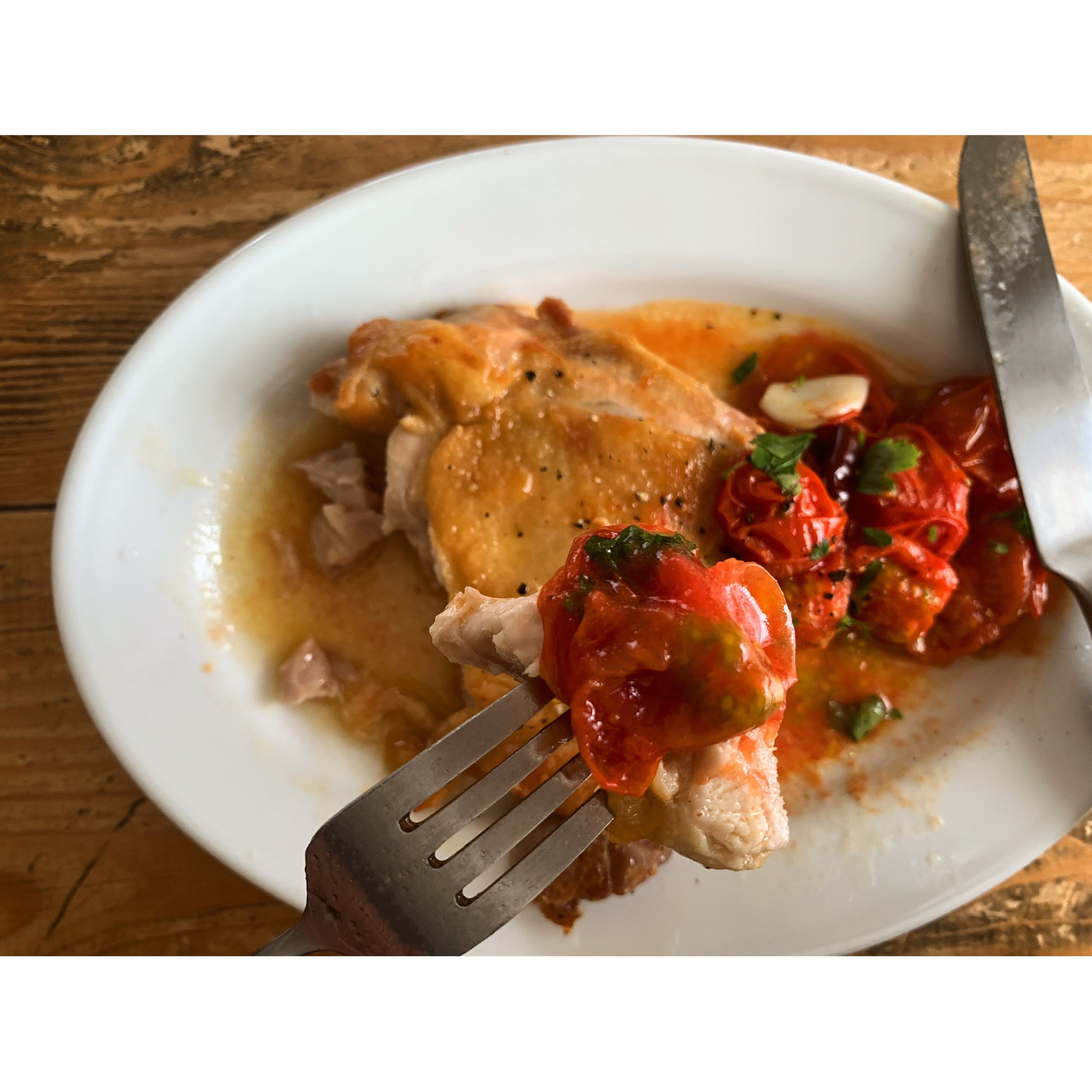 ［サ飯］ チキンソテー  フレッシュアラビアータのソース