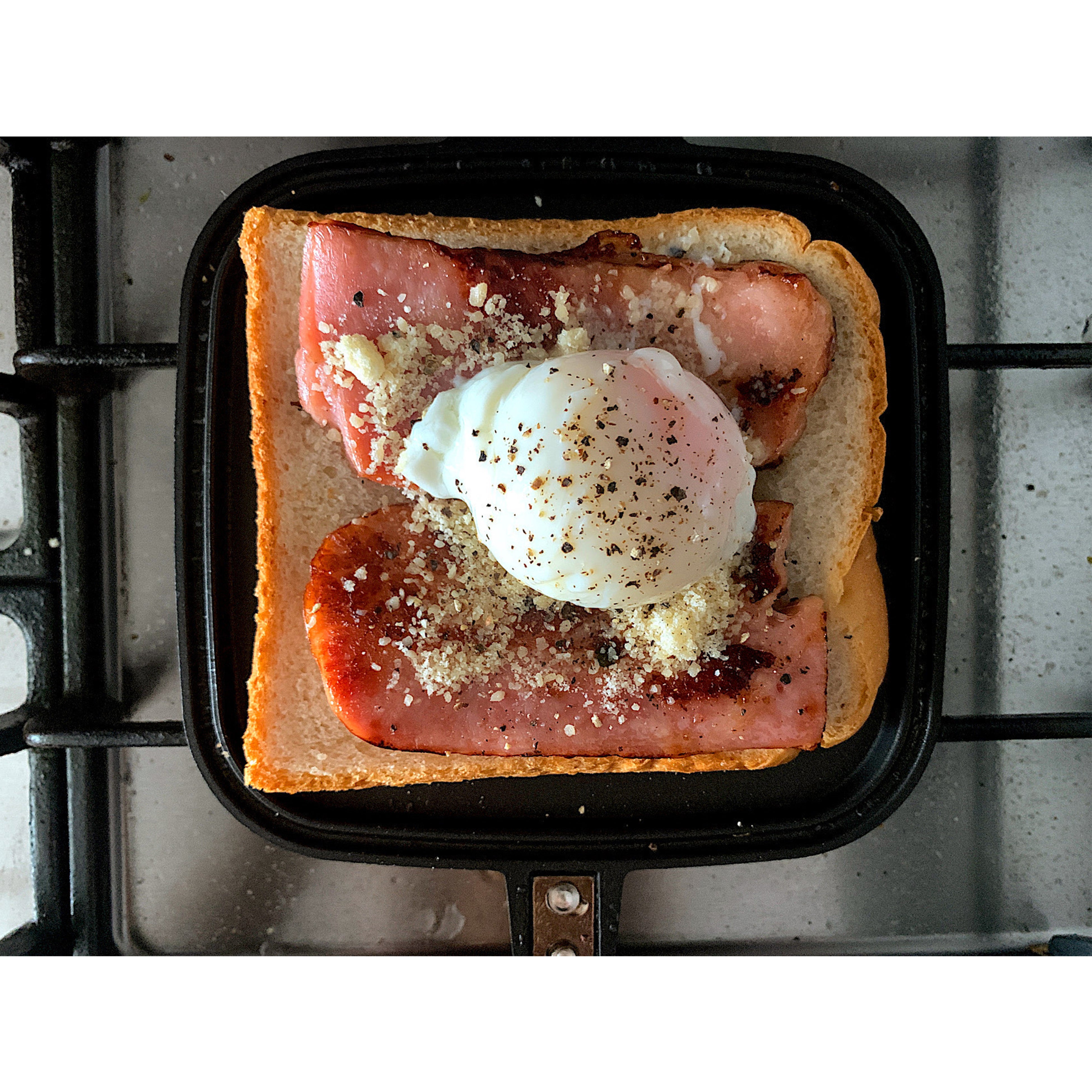 ［サ飯］カルボナーラホットサンド