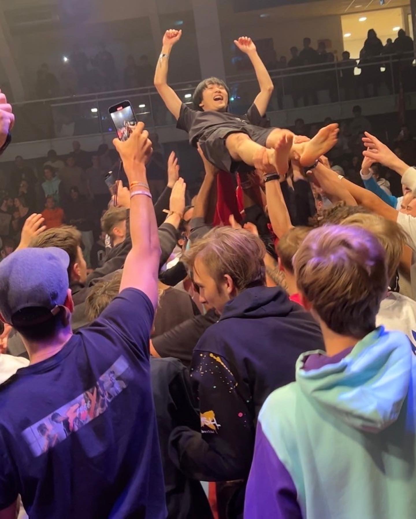 チーム戦の優勝を決めたムーブに会場も大興奮！