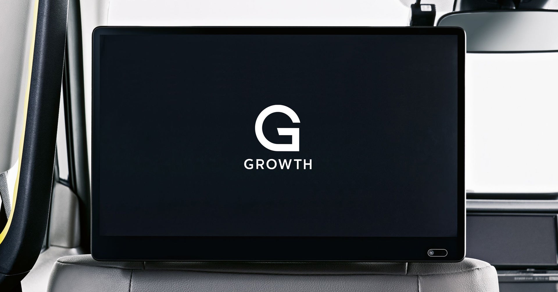 タクシーサイネージメディア「GROWTH