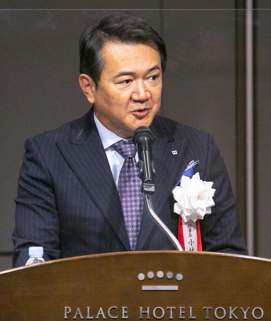 小林 一俊 理事長