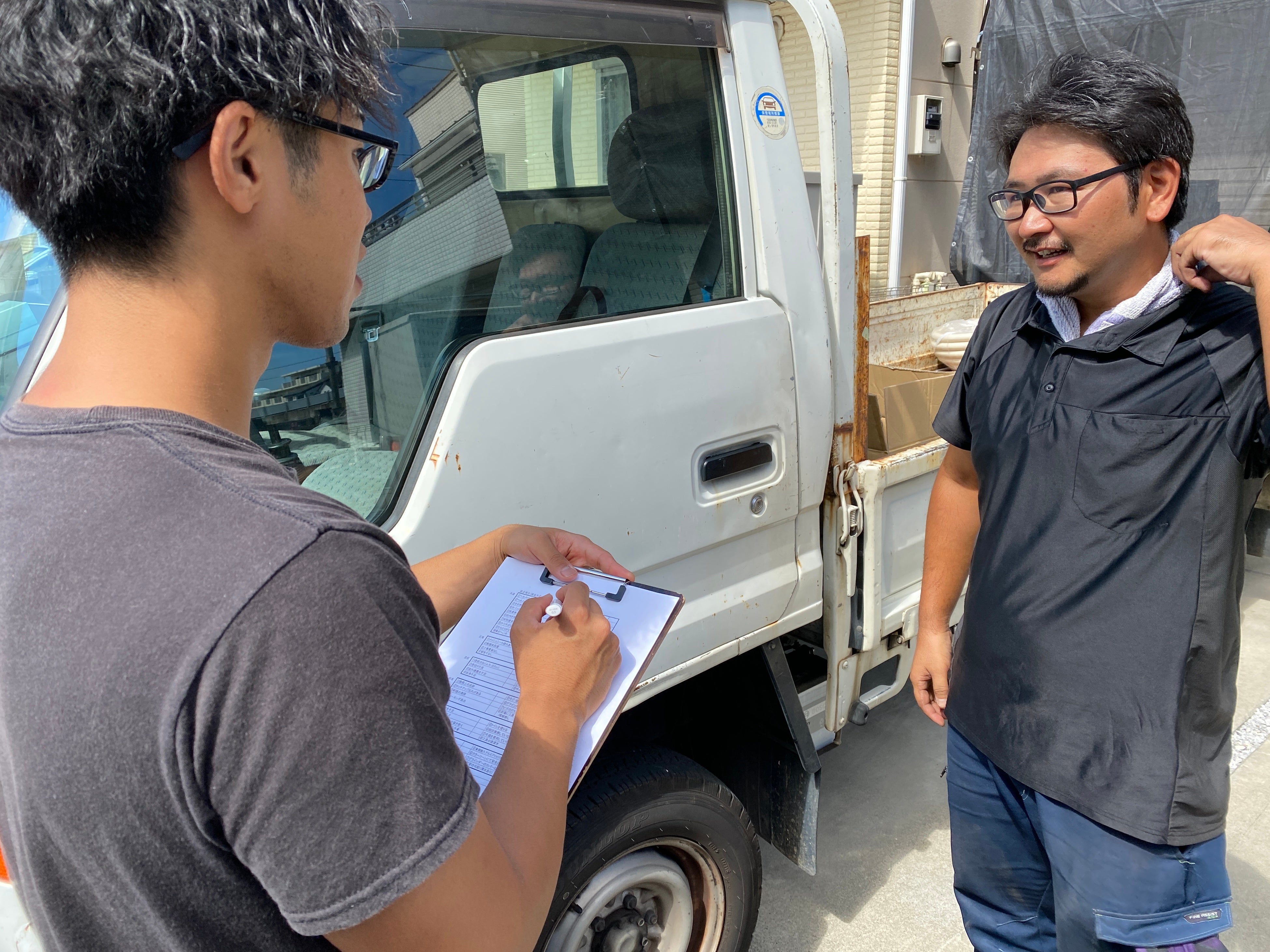 現場監督による審査の様子