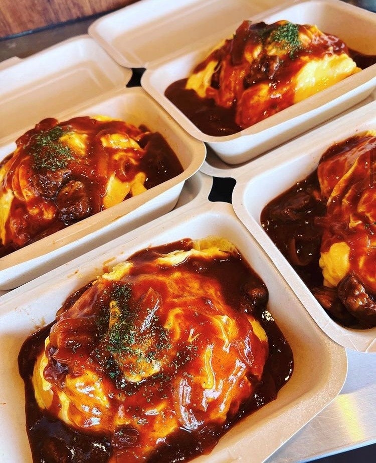 irodori「デミグラスソース オムライス」(800円)