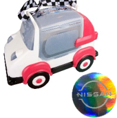 ①CAR factory編：ポップコーンバケットと日産ロゴシール