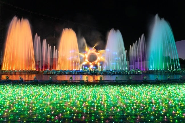 貸出画像「噴水ショー(昨年の様子)」