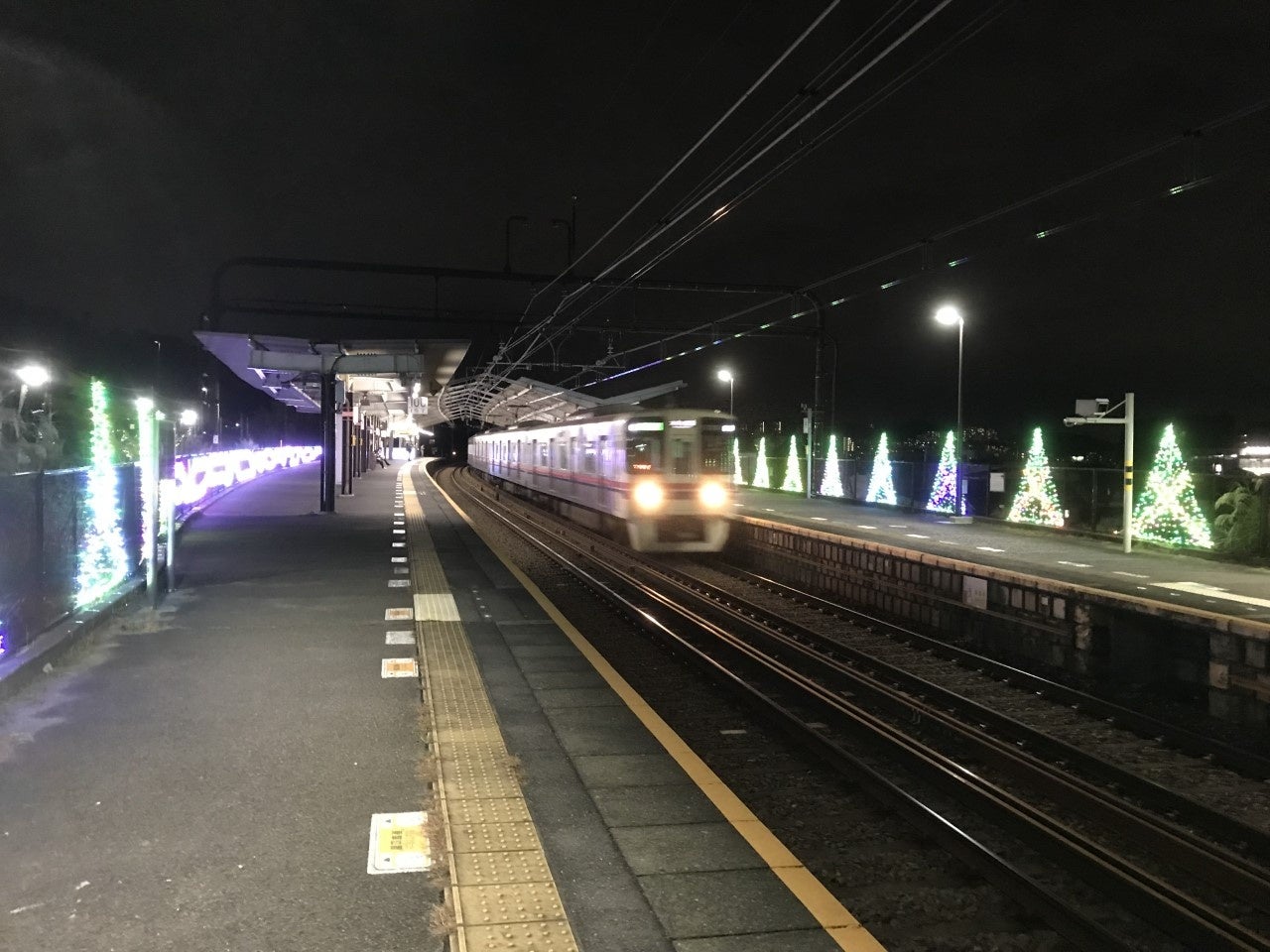 貸出画像「駅のイルミネーション装飾(昨年の様子)」