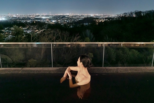 花景の湯　女性露天風呂(夜)