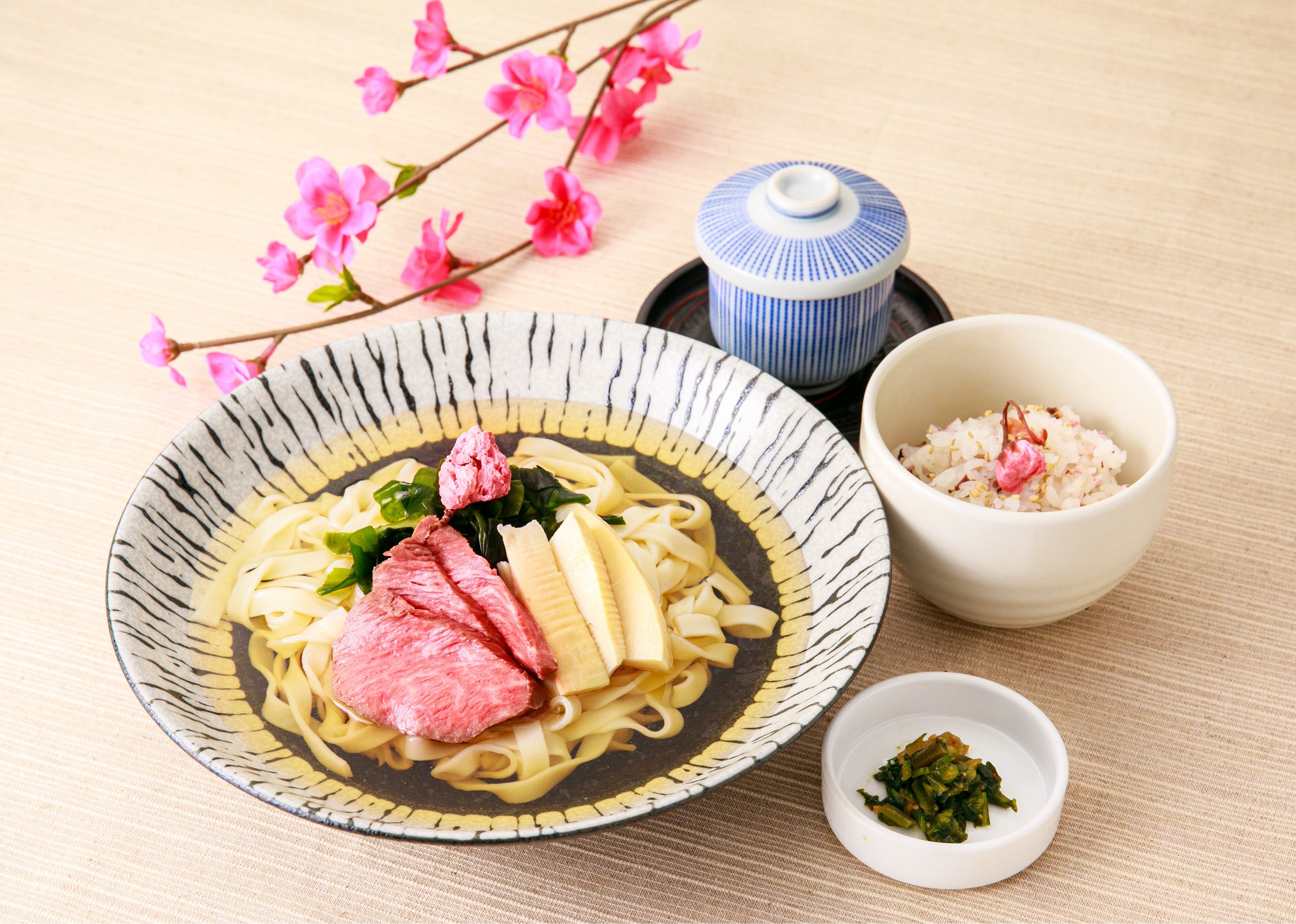 桜香る松阪牛きしめんと桜ごはん