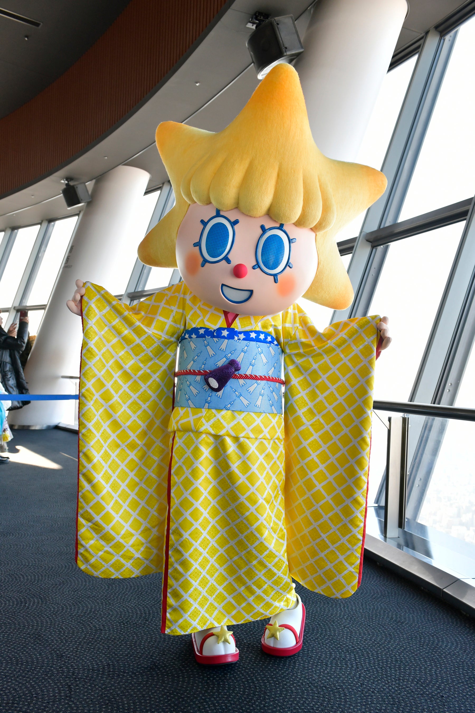 △晴れ着姿のソラカラちゃんの グリーティング(過去の様子) (C)TOKYO-SKYTREE