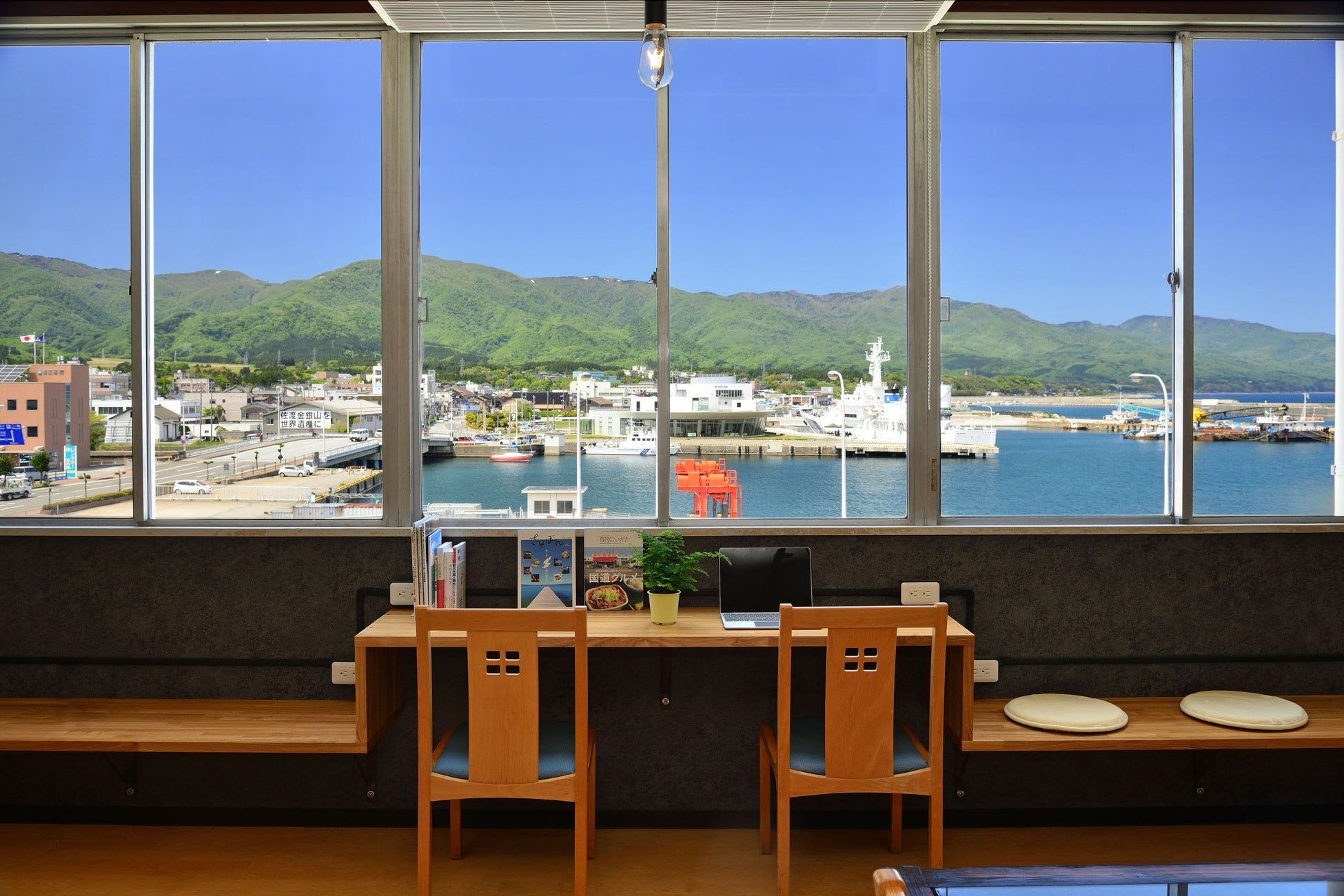 株式会社ジェイアール東日本企画が運営するコワーキングスペース シェアオフィス Sado Port Lounge にて 地方創生イノベーション武者修行プログラム が開催されます 株式会社ジェイアール東日本企画のプレスリリース 株式会社ジェイアール東日本企画が運営するコワーキングスペース シェアオフィス Sado Port Lounge にて 地方創生イノベーション武者修行プログラム が開催されます 株式会社ジェイアール東日本企画のプレスリリース