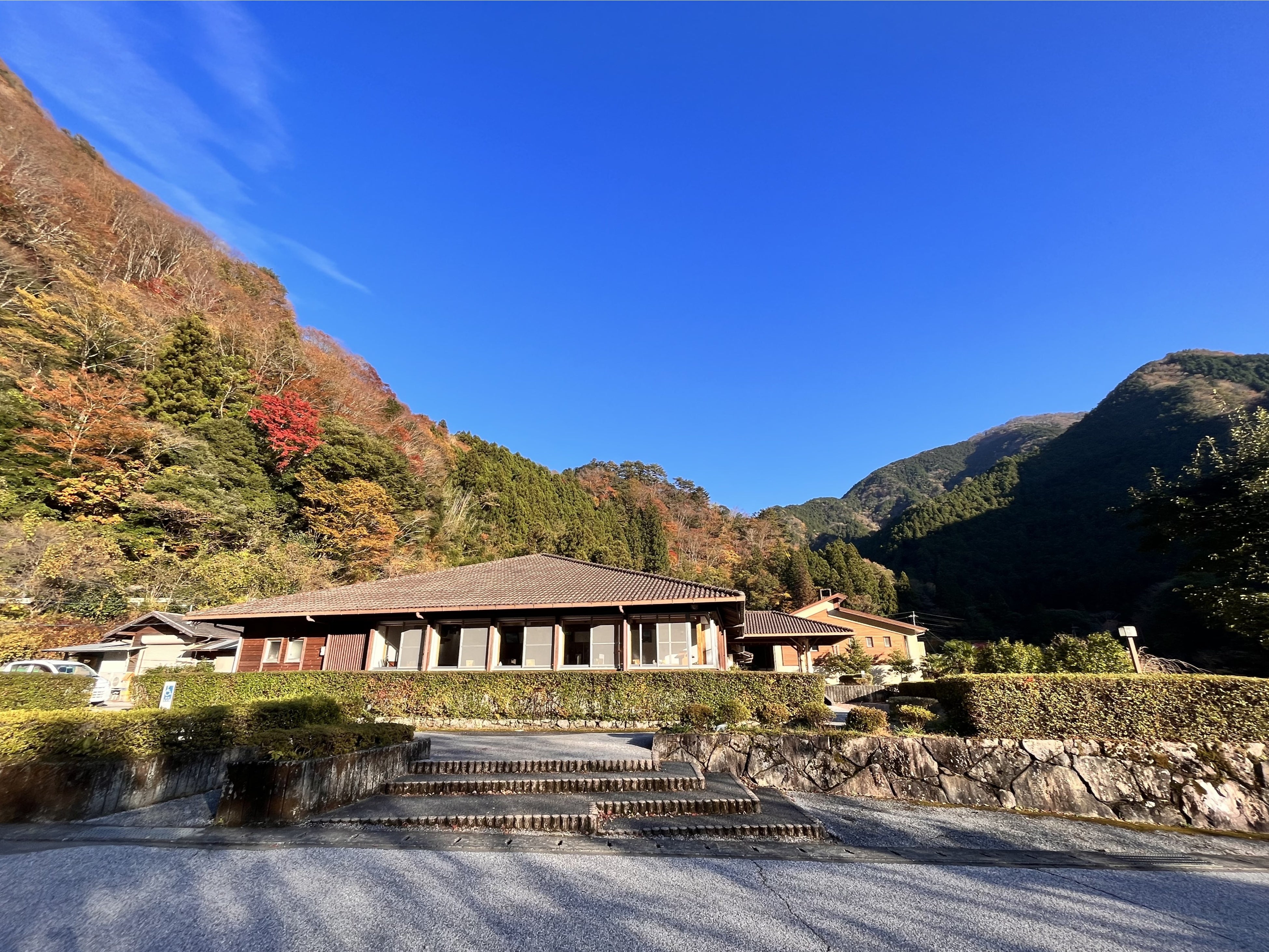 高知県随一の紅葉の名所「べふ峡」