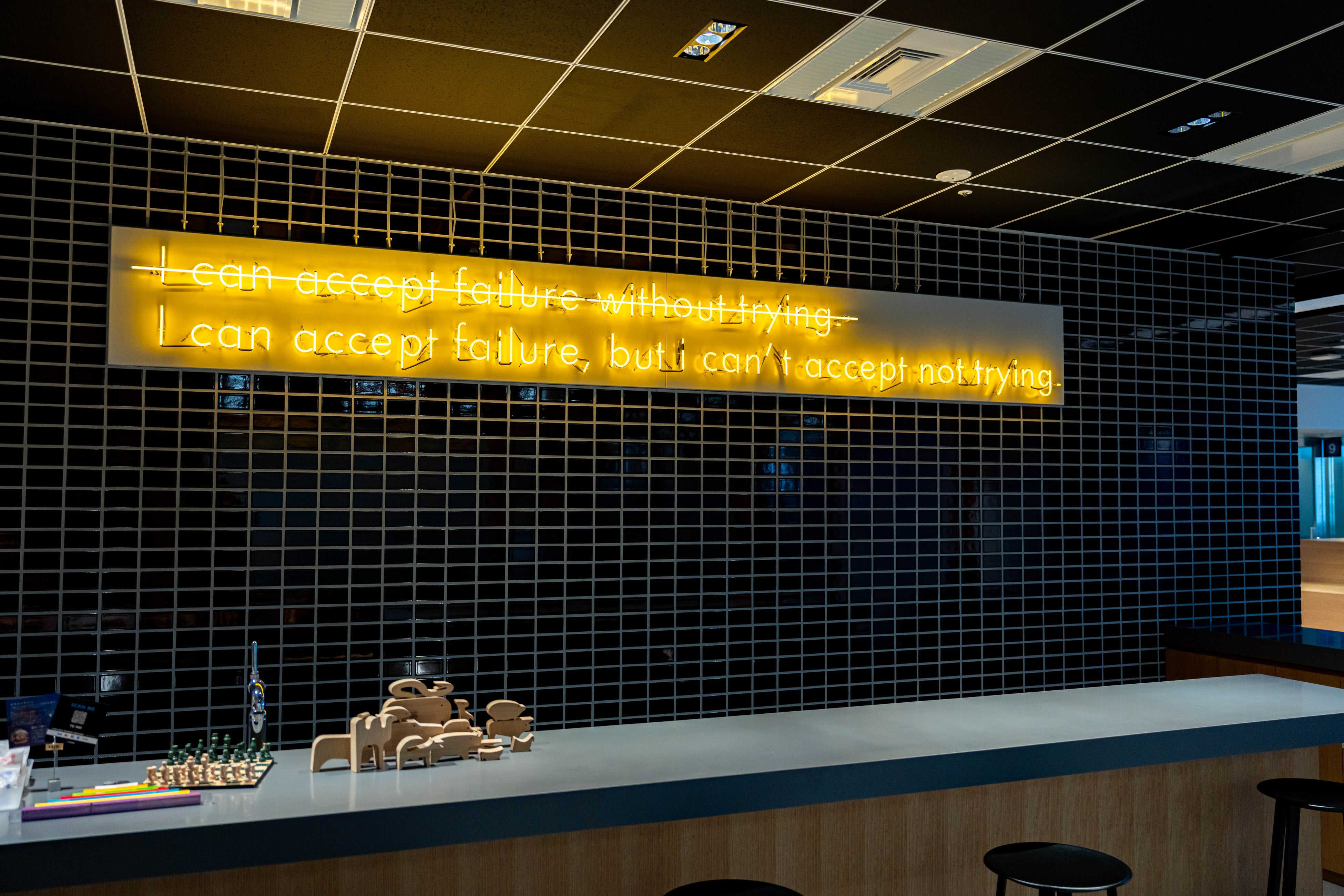 “I can accept failure,But I can’t accept not trying（失敗してもいいから挑戦しよう）”