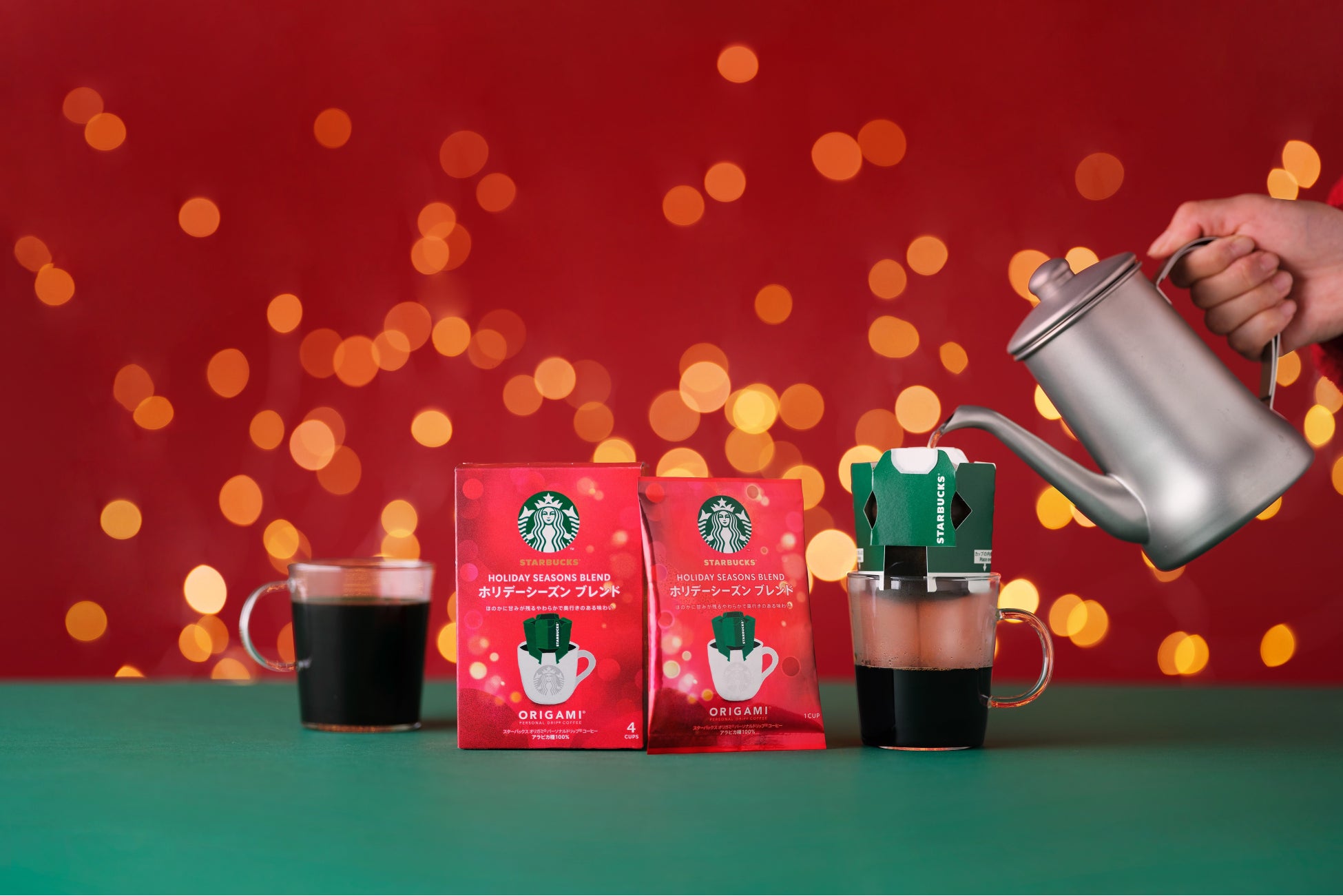 スターバックスのホリデーシリーズで 心ときめくひとときをおうちでも 冬季限定 スターバックス ホリデーシーズン ブレンド 製品 トフィー ナッツ ラテ 製品 11月1日 火 より販売開始 ネスレ日本株式会社のプレスリリース スターバックスのホリデーシリーズで 心ときめくひとときをおうちでも 冬季限定 スターバックス ホリデーシーズン ブレンド 製品 トフィー ナッツ ラテ 製品 11月1日 火 より販売開始 ネスレ日本株式会社のプレスリリース