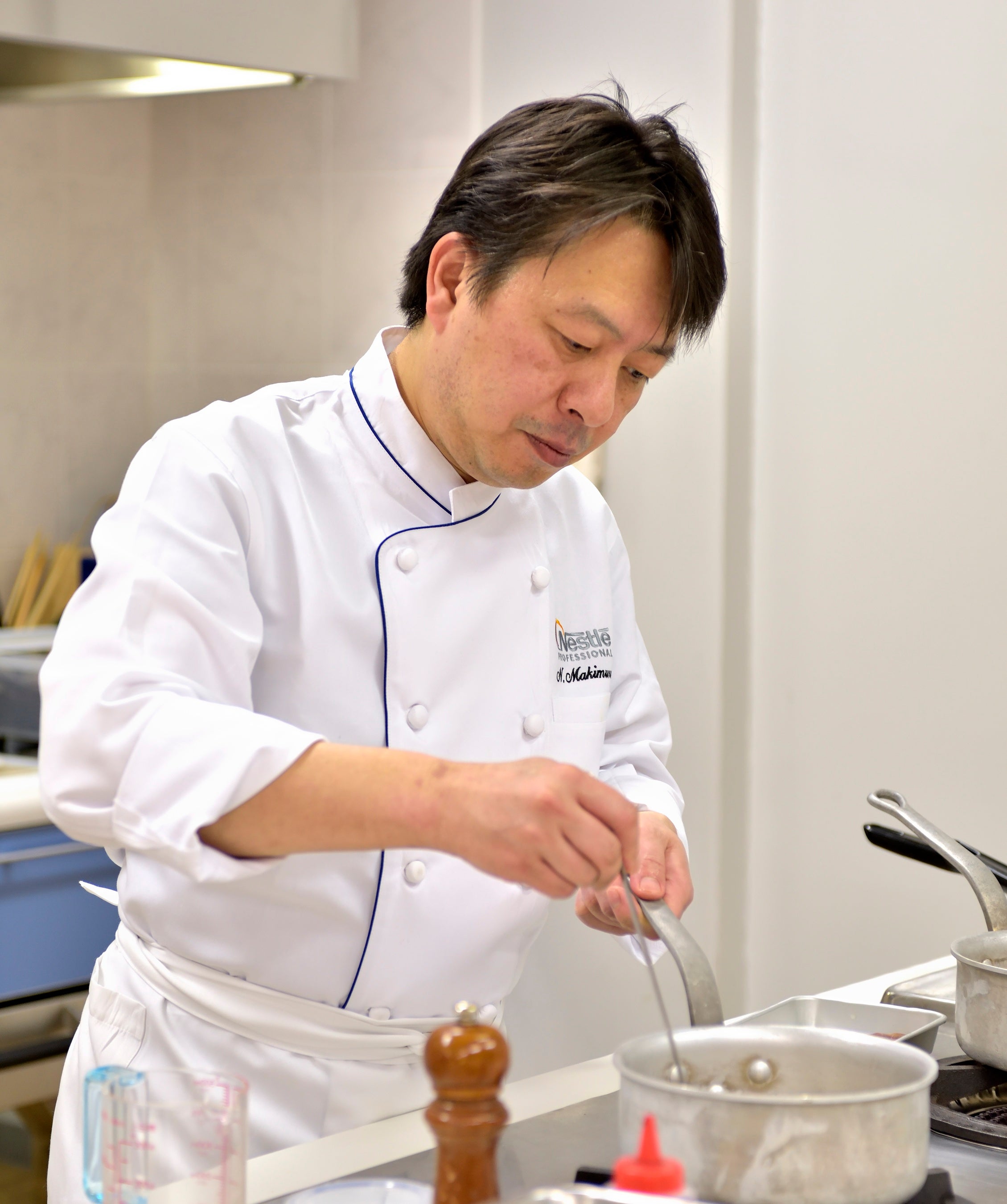 レシピ監修　牧村直哉シェフ