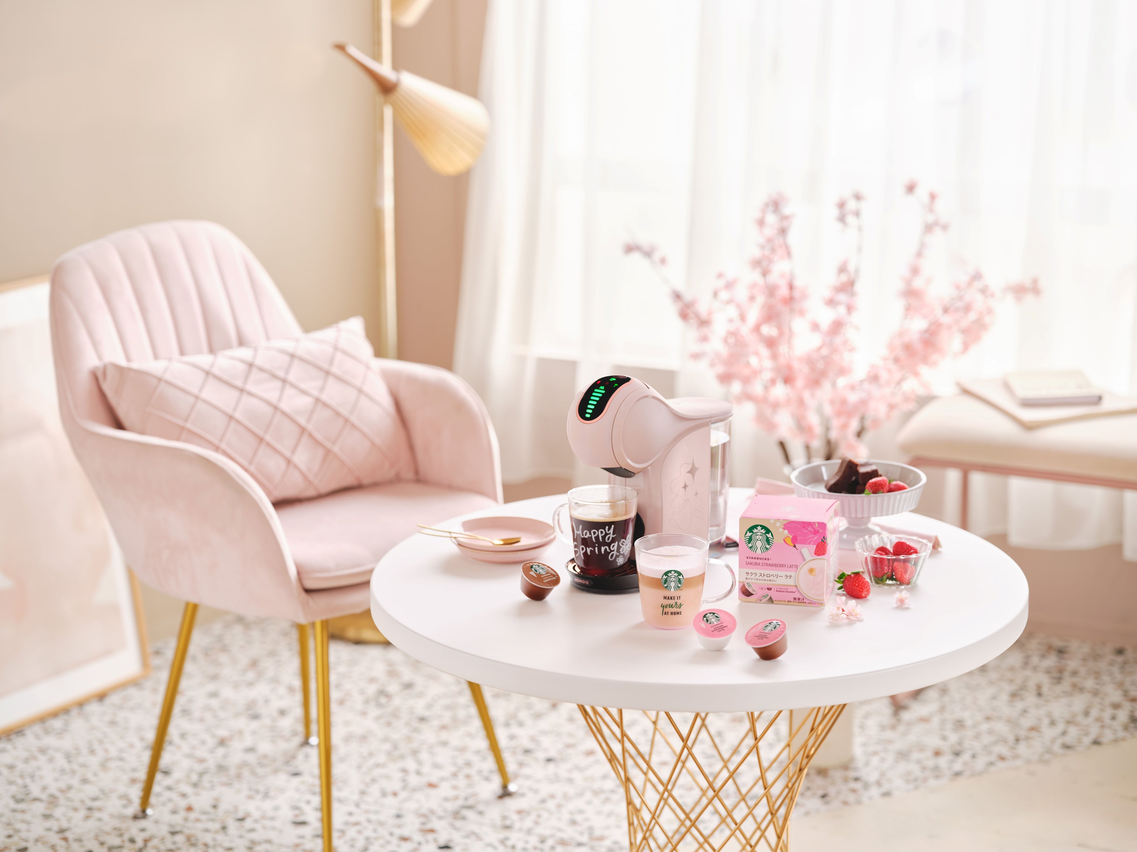 画像(イメージ)： 「ネスカフェ ドルチェ グスト GENIO S SHARE モカローズ　スターバックス® スプリング体験セット」