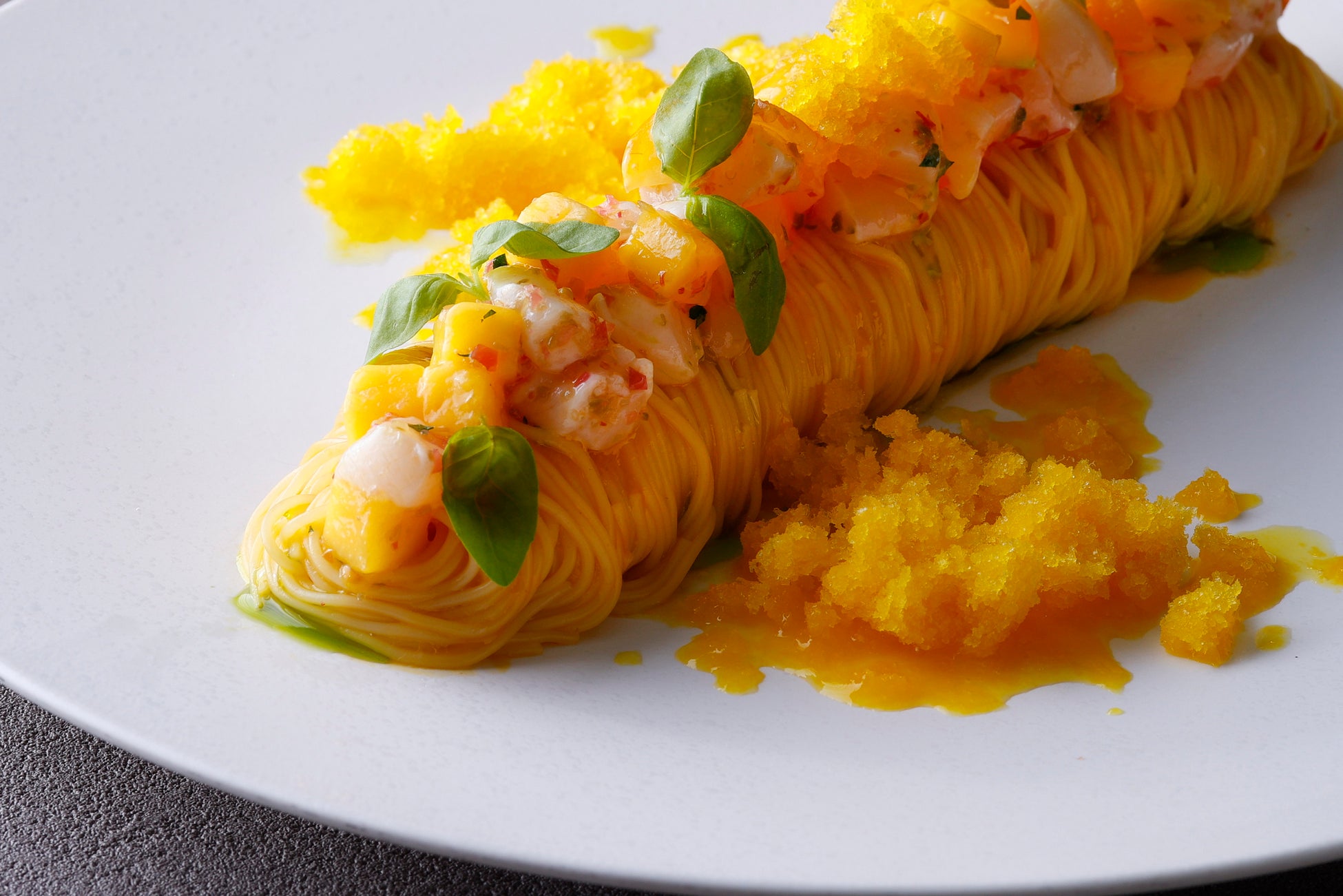 マンゴーと帆立貝の冷製カッペリーニ