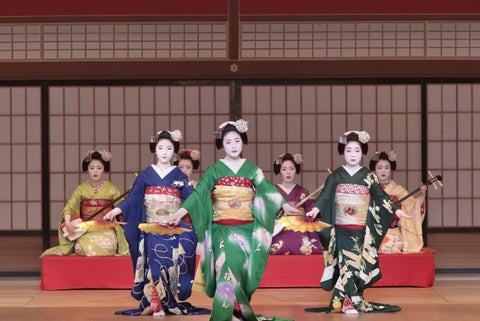 【ホテル雅叙園東京】京都の花街 宮川町の芸妓・舞妓22名による舞台公演「京おどり～宮川町の世界～」一見さんお断りの花街の舞を堪能