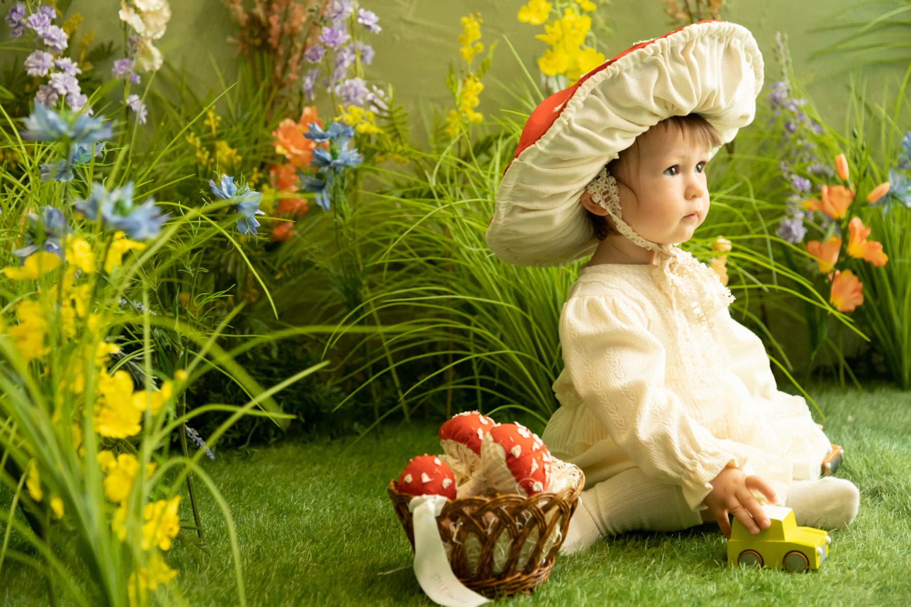 三景スタジオ旭川本店のなりきりbabyシリーズに新作！森の中で冒険するキノコちゃんが可愛い！オリジナル衣装で撮影しよう！