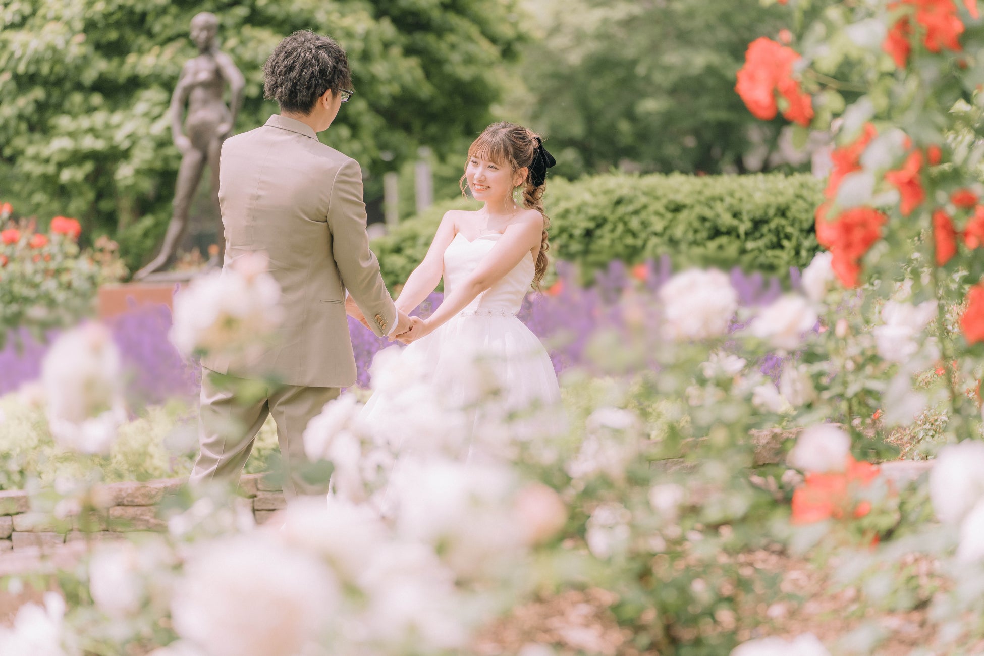 写真工房ぱれっと サッポロファクトリー店】華やかなニュースタイルが登場 札幌市大通公園ロケーションフォトウェディング | 有限会社三景スタジオのプレスリリース