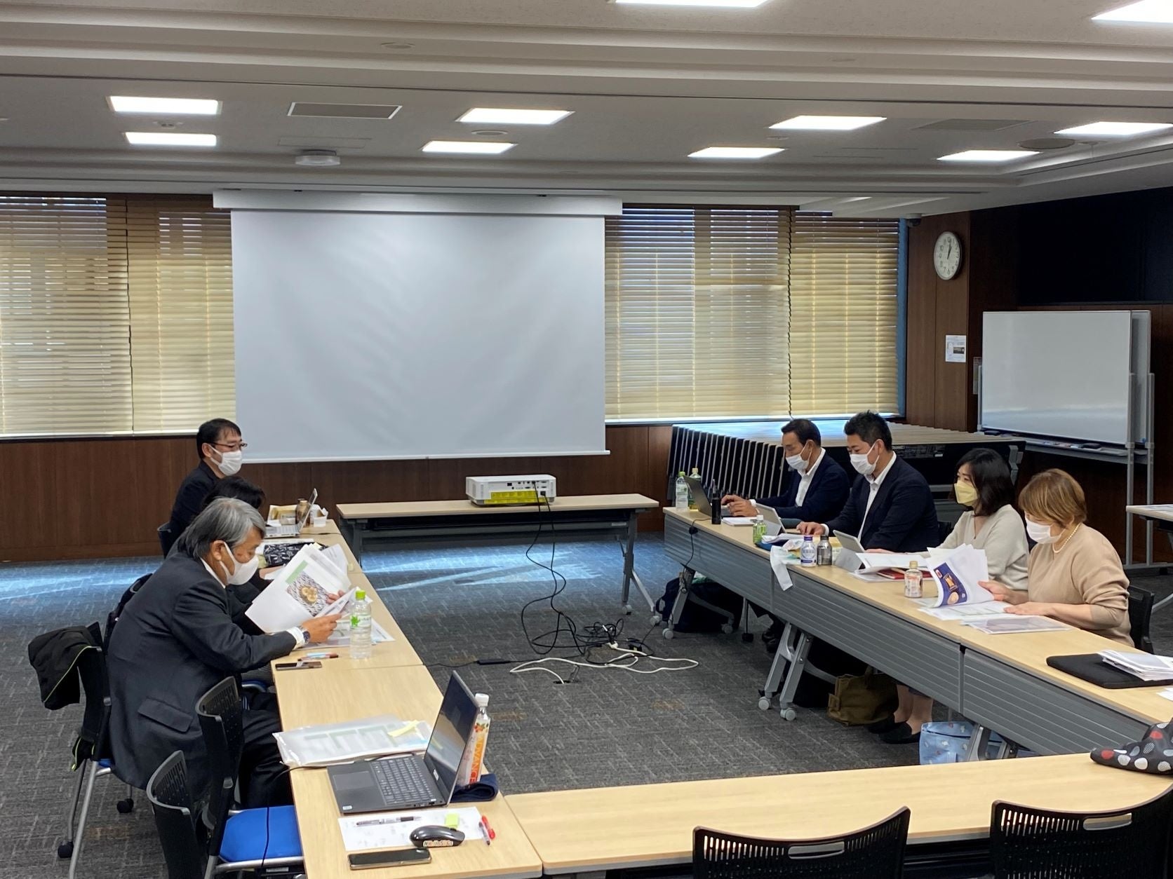 1次審査会場風景