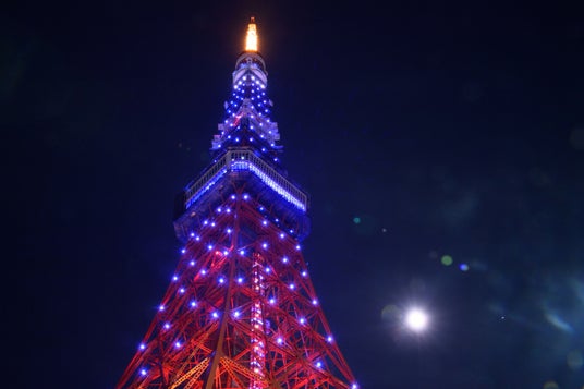 東京タワーがSAMURAI BLUEのチームカラーにライトアップ 東京タワーがSAMURAI BLUEのチームカラーにライトアップ