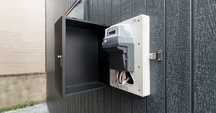 森田アルミ工業　BAKO　電気メーター 当たり前にあった存在感 『覗かないものを除く』「BAKO」電気