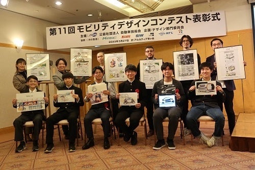 三菱自動車販売（株）　パーツマンコンテスト　地区予選成績優秀賞　記念メダル 技術屋集団 三菱自動車 VOL.11 三菱を鍛え上げた世界ラリー