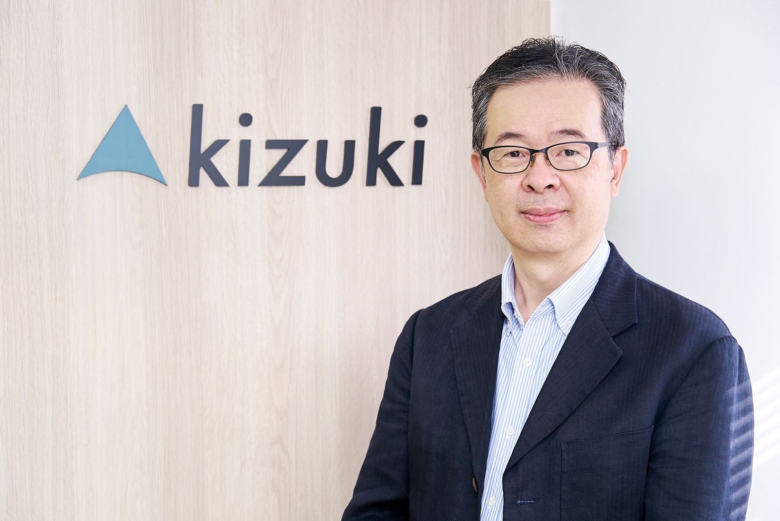 社外取締役　鈴木栄 氏